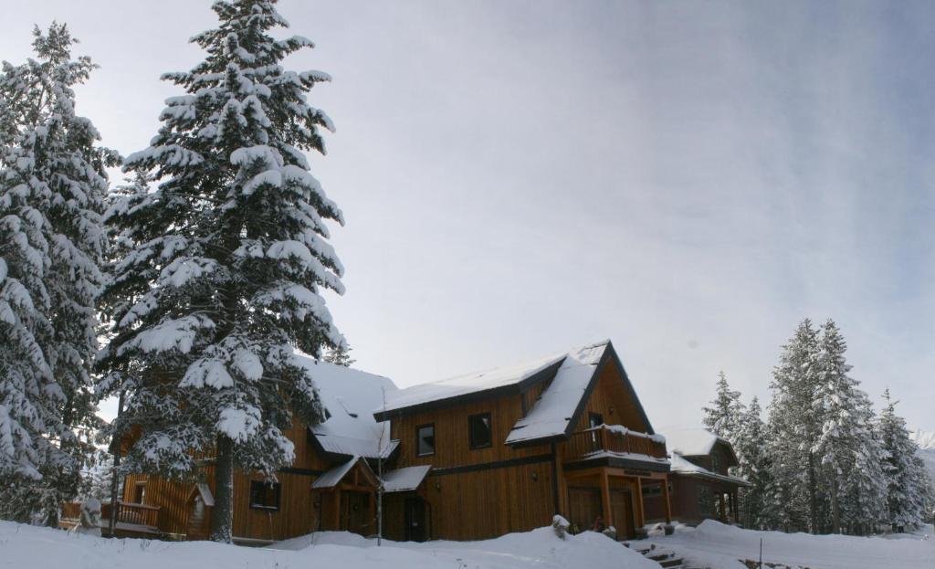 Canyon Ridge Lodge โกลเดน ภายนอก รูปภาพ